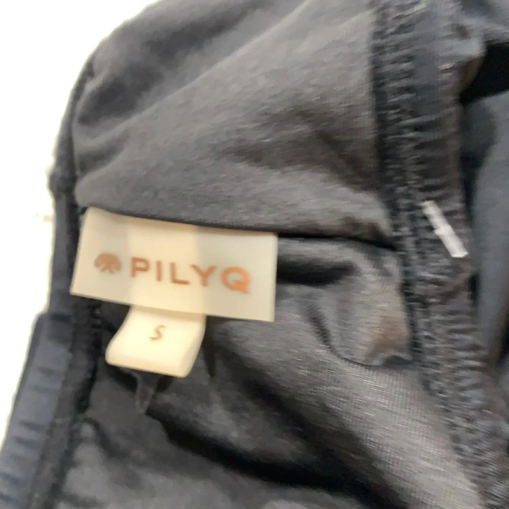 PILYQ Black‎ Flutter Bikini Top  Size Small